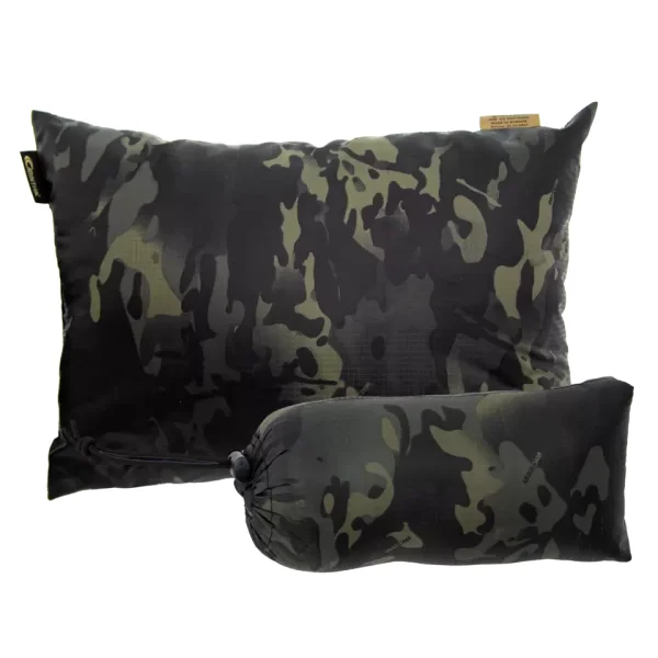 Carinthia Reisekissen Multicam Black