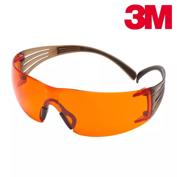 3M SecureFit 400 Schießbrille mit orangefarbener Scheibe und Scotchgard Antibeschlag